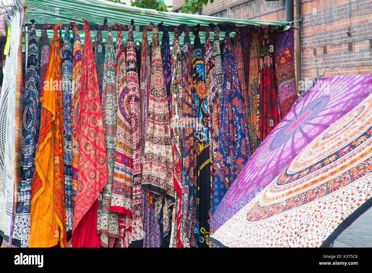 Fabric Stall Stock Photos & Fabric Stall Stock Images Alamy