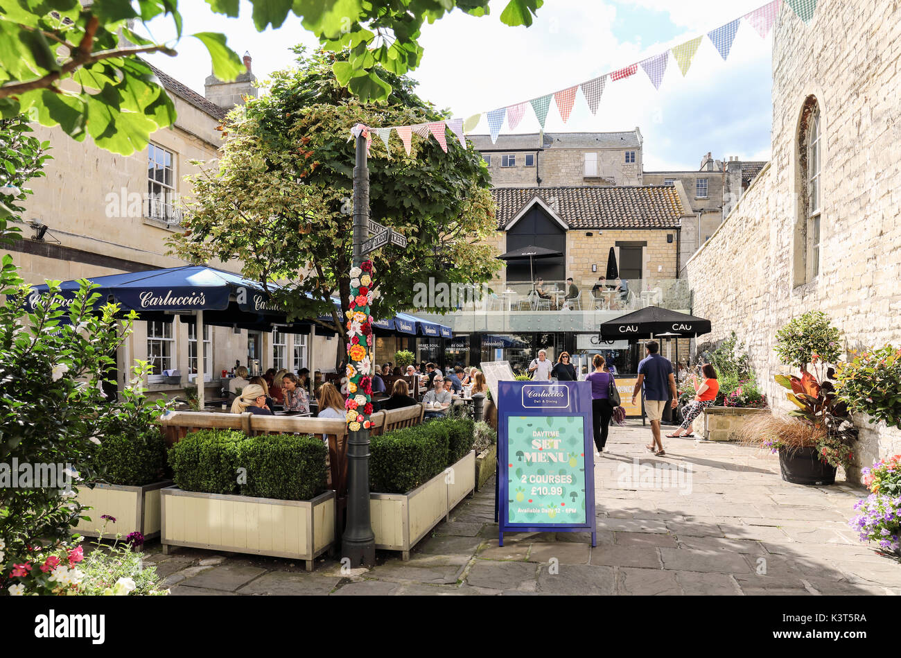 Milsom Place restaurants, Bath City centre, Somerset, England, UK Stock Photo