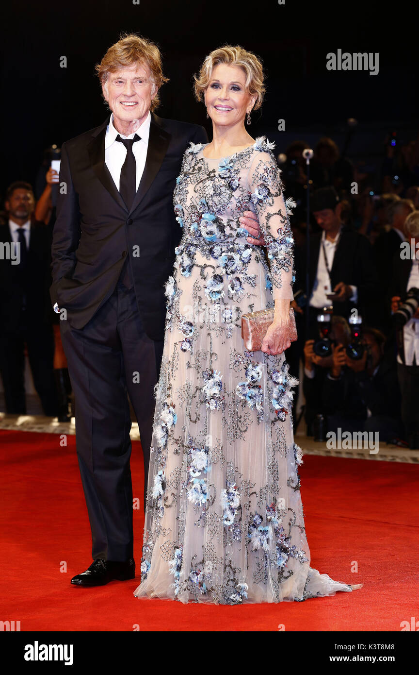 Venice, Italy. 01st Sep, 2017. Robert Redford and Jane Fonda attending the 'Our Souls at Night' premiere at the 74th Venice International Film Festival at the Palazzo del Cinema on September 01, 2017 in Venice, Italy | usage worldwide Credit: dpa/Alamy Live News Stock Photo