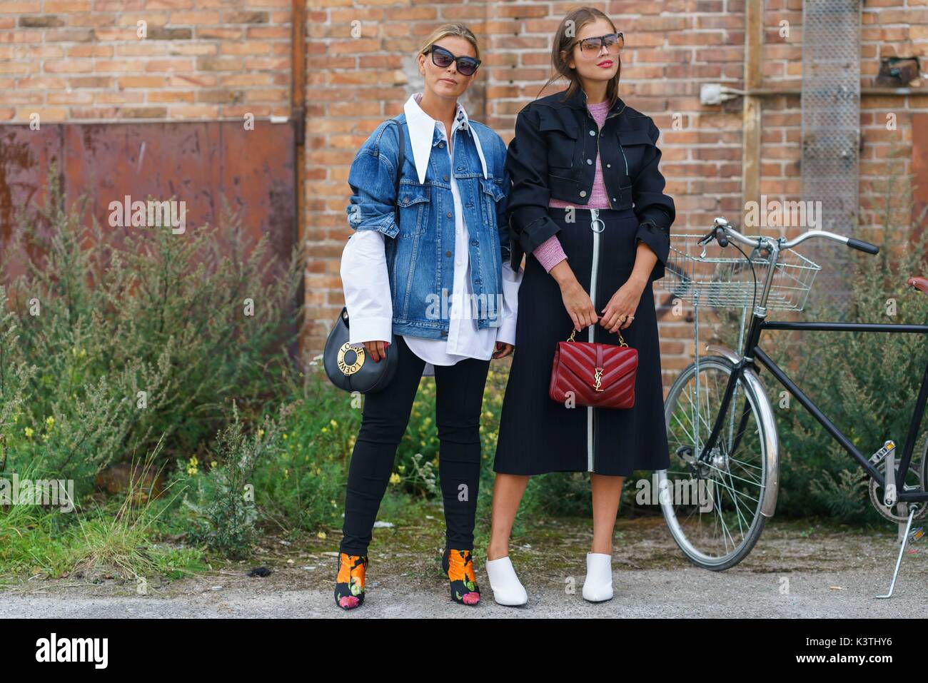 Blogger Janka Polliani and editor Darja Barannik posing outside the Ganni runway show during Copenhagen Fashion Week - Aug 10, 2017 - Photo: Runway Manhattan/Grace Lunn ***For Editorial Use Only*** | usage worldwide Stock Photo