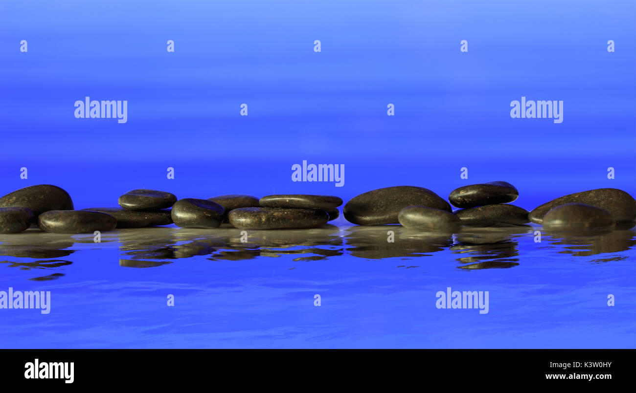 Stepping stones sea water hi-res stock photography and images - Alamy