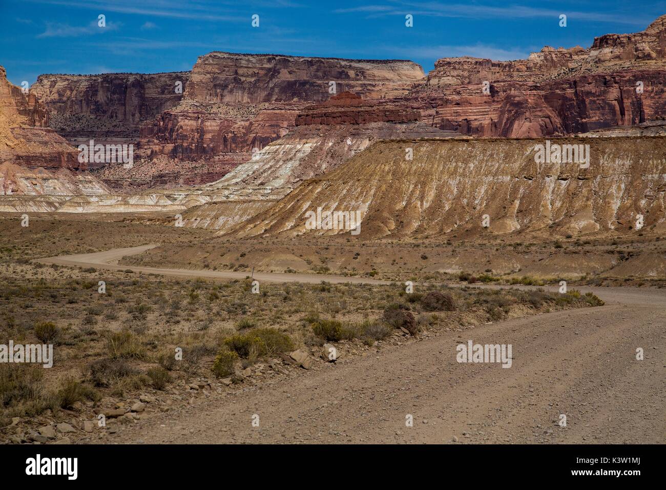 Potyo Rafael Rocks Sedimentary rocks form plateaus and canyons at the San Rafael Swell ...