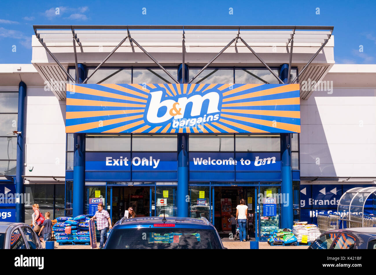 The b&m bargains discount shop store near Riverside in Norwich , Norfolk , England , Britain , Uk Stock Photo