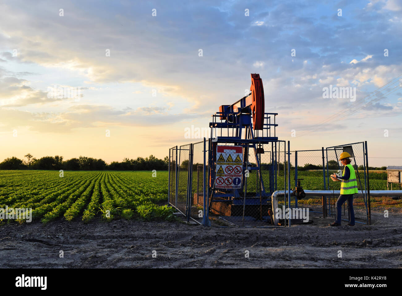 Petroleum engineer hires stock photography and images Alamy