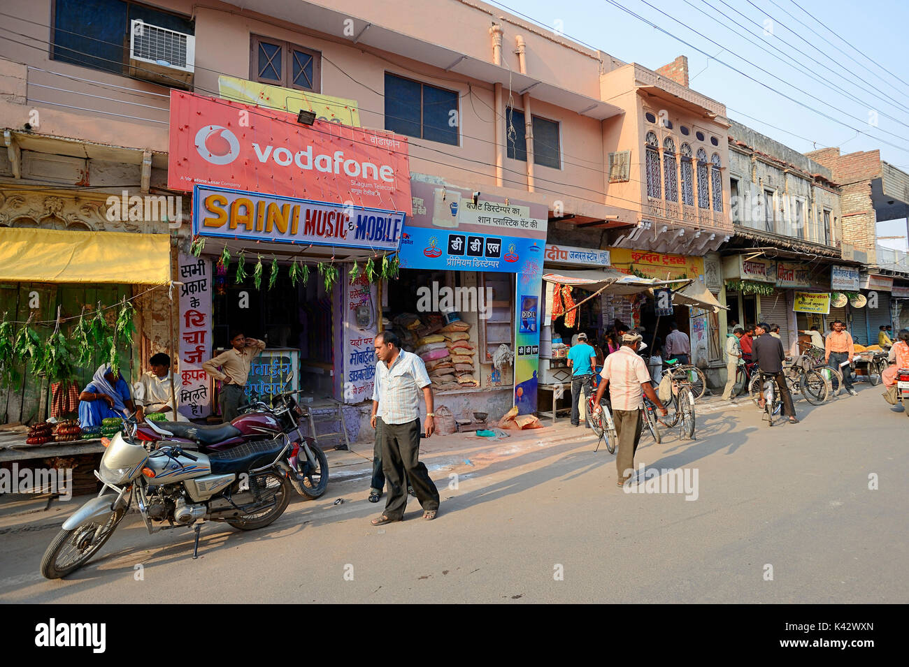 Shops, Bharatpur, Rajasthan, India | Geschaefte, Bharatpur, Rajasthan, Indien Stock Photo