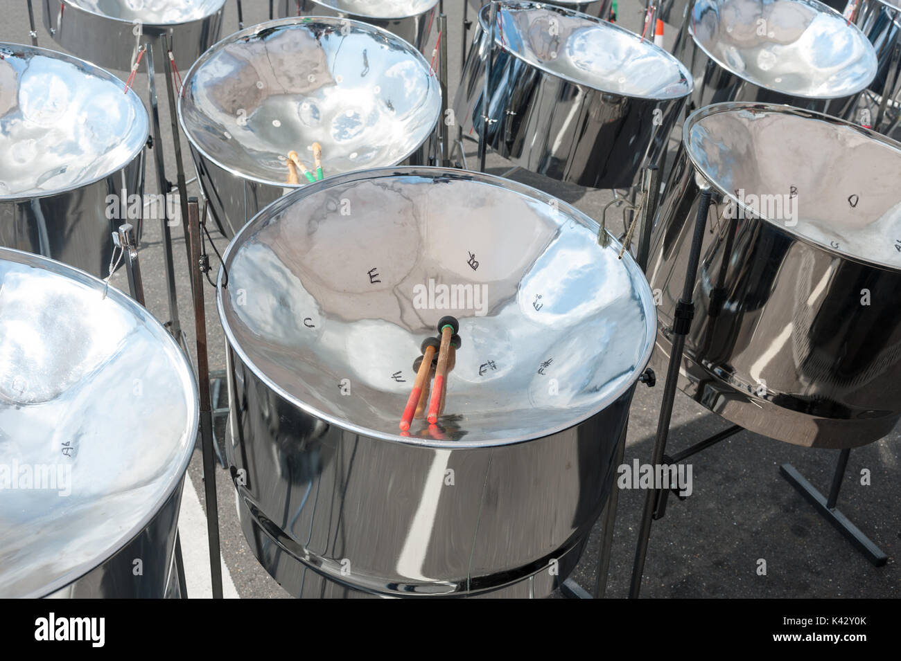 Steel Drums Caribbean High Resolution Stock Photography and Images - Alamy