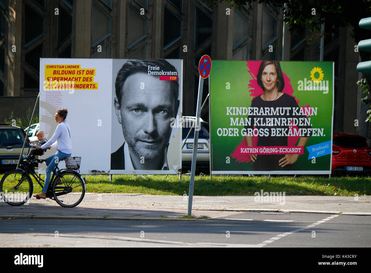 Wahlplakate: Christian Lindner (FDP), Katrin Groering Eckart (Gruene), 4. September 2017, Berlin. Stock Photo