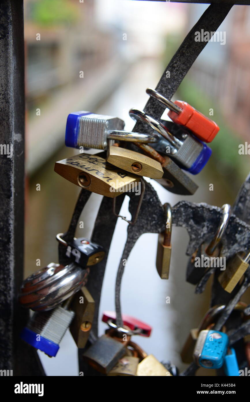 Love tokens of manchester bridge hires stock photography and images