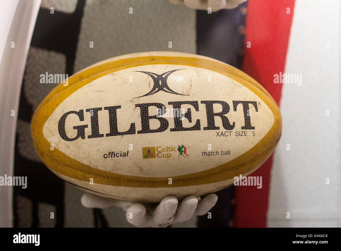 Gilbert Rugby Ball Stock Photos & Gilbert Rugby Ball Stock Images Alamy