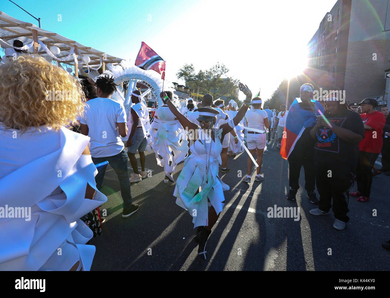 Brooklyn, USA. 4th Sept, 2017. People masquerade and dance to soca
