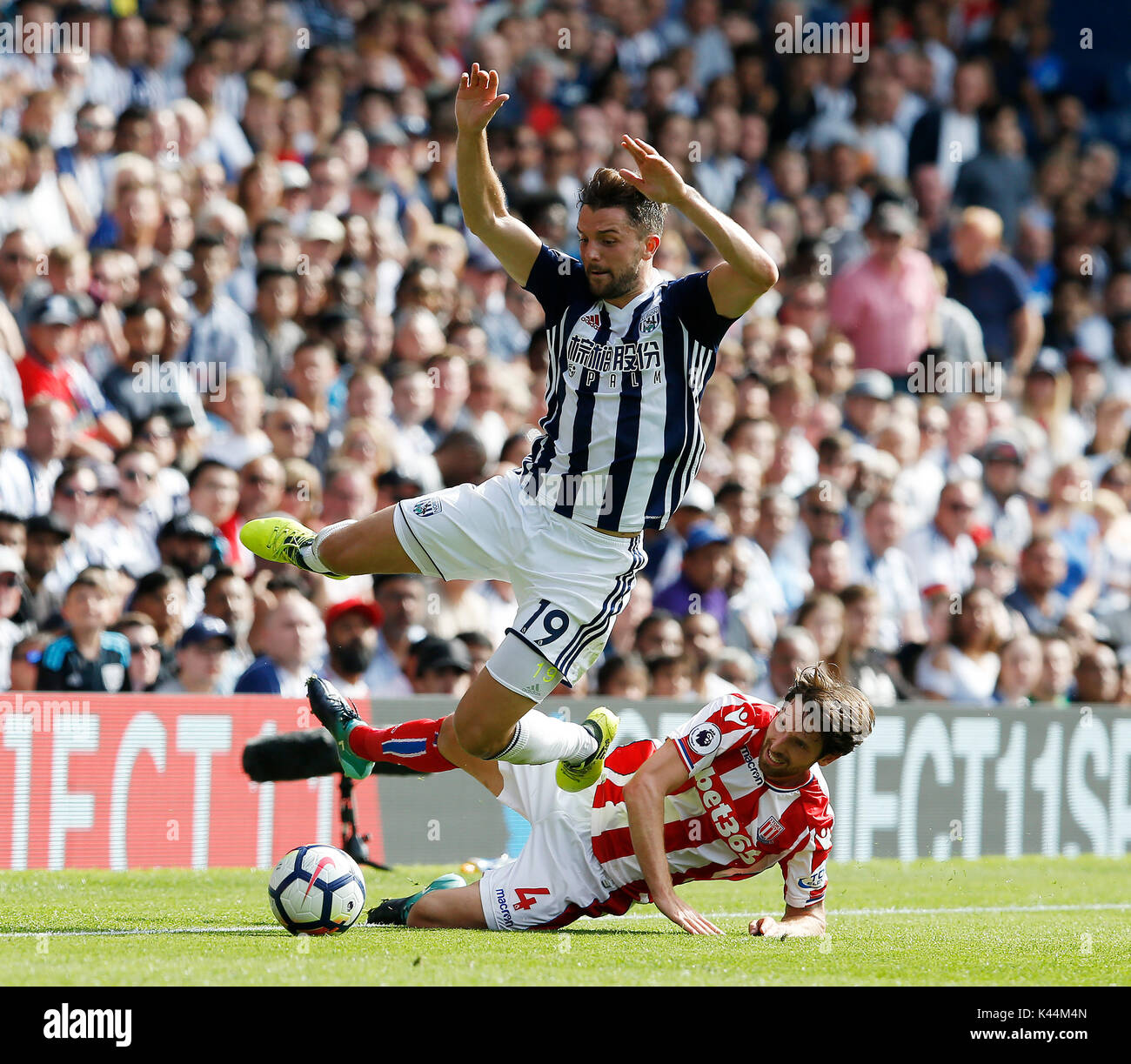 August 27, 2017 - West Bromwich, United Kingdom - Jay Rodriguez of West Bromwich Albion tackled by Joe Allen of Stoke City during the premier league match at the Hawthorn''s Stadium, West Bromwich. Picture date 27th August 2017. Picture credit should read: Simon Bellis/Sportimage/CSM Stock Photo