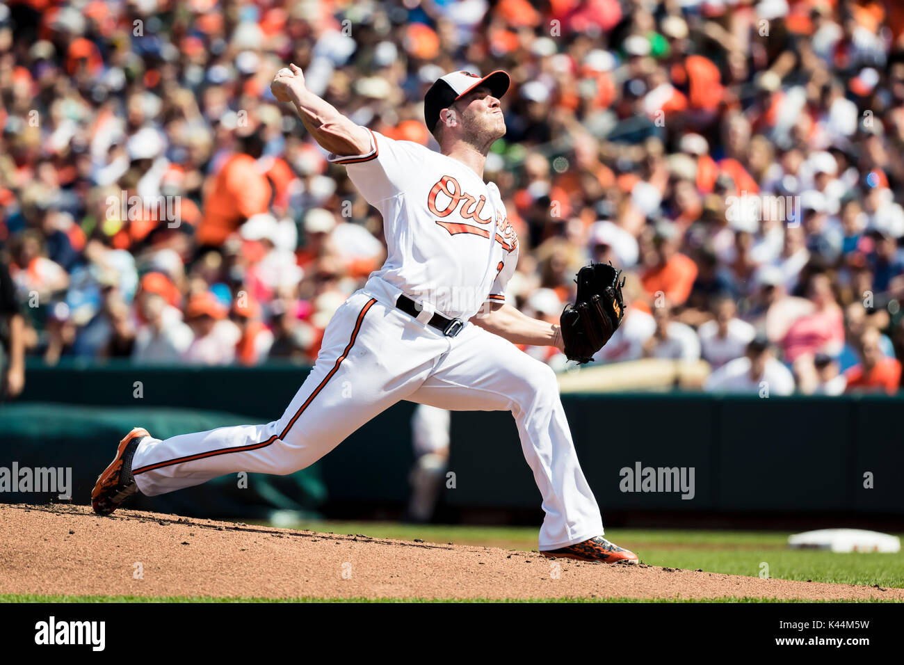 Baltimore, Maryland, USA. 04th Sep, 2017. Baltimore Orioles starting pitcher Dylan Bundy (37) throws during MLB game between New York Yankees and Baltimore Orioles at Oriole Park at Camden Yards in Baltimore, Maryland. Scott Taetsch/CSM/Alamy Live News Stock Photo