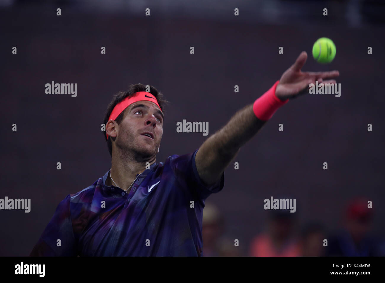 Flushing Meadow, New York, USA. 4th Sep, 2017. US Open Tennis: Juan Martin del Potro serving to number 6 seeded Dominic Thiem of Austria in fourth round match at the US Open in Flushing Meadows, New York. del Potro won the match in five sets to advance to the quarterfinals. Credit: Adam Stoltman/Alamy Live News Stock Photo