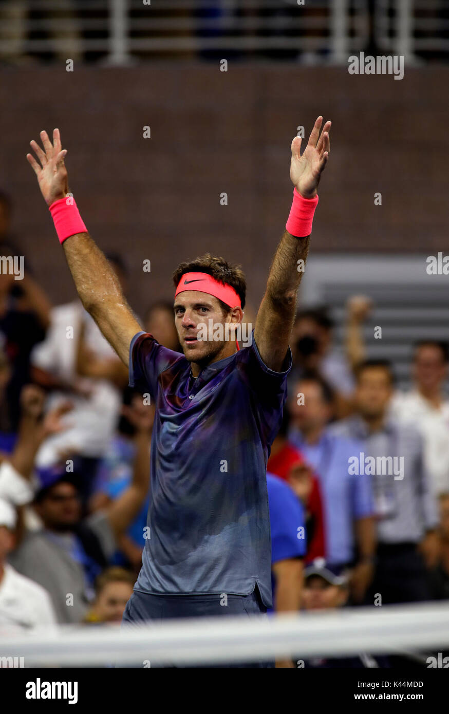 Flushing Meadow, New York, USA. 4th Sep, 2017. US Open Tennis: Juan Martin del Potro of Argentina exults after defeating number 6 seeded Dominic Thiem of Austria in five sets to advance to the quarterfinals at the US Open in Flushing Meadows, New York. Credit: Adam Stoltman/Alamy Live News Stock Photo