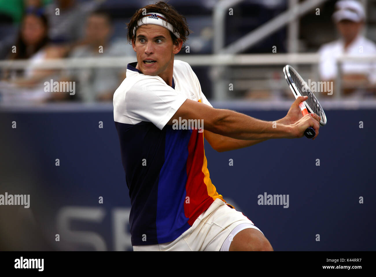 New York, United States. 04th Sep, 2017. US Open Tennis: New York, 4 September, 2017 - number 6 seeded Dominic Thiem of Austria swts up a backhand during his fourth round match against Juan Martin del Potro of Argentina at the US Open in Flushing Meadows, New York. del Potro won the match in five sets to advance to the quarterfinals. Credit: Adam Stoltman/Alamy Live News Stock Photo