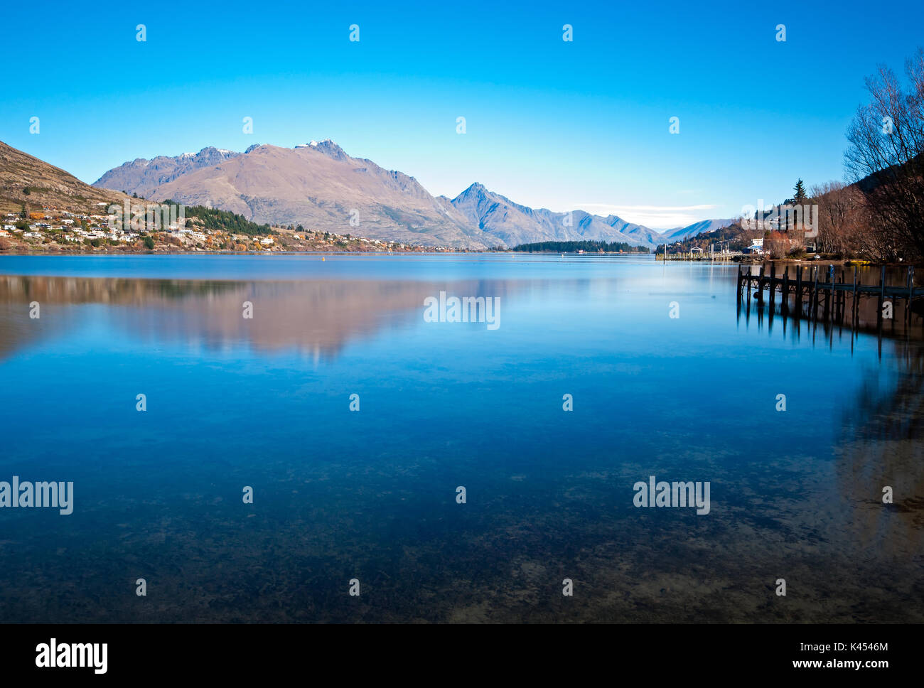 Beautiful view of lake Wakatipu in Queenstown, South Island, New ...