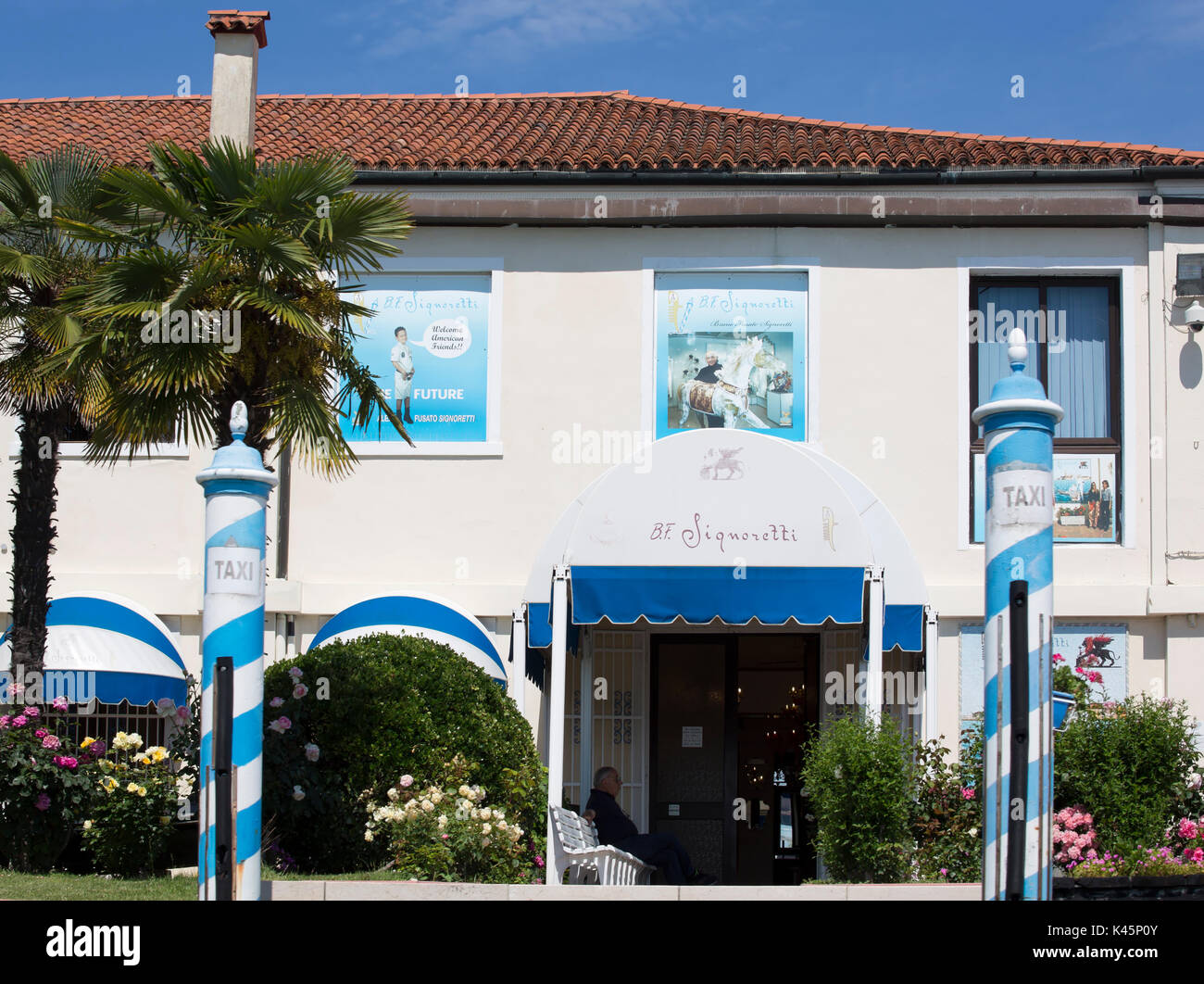 Signoretti Glass Factory, Murano, Italy Stock Photo Alamy