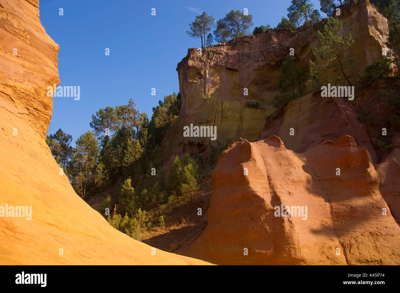 Europe, France, Luberon region, Roussillon district. The biggest ochre deposits in the world. Stock Photo