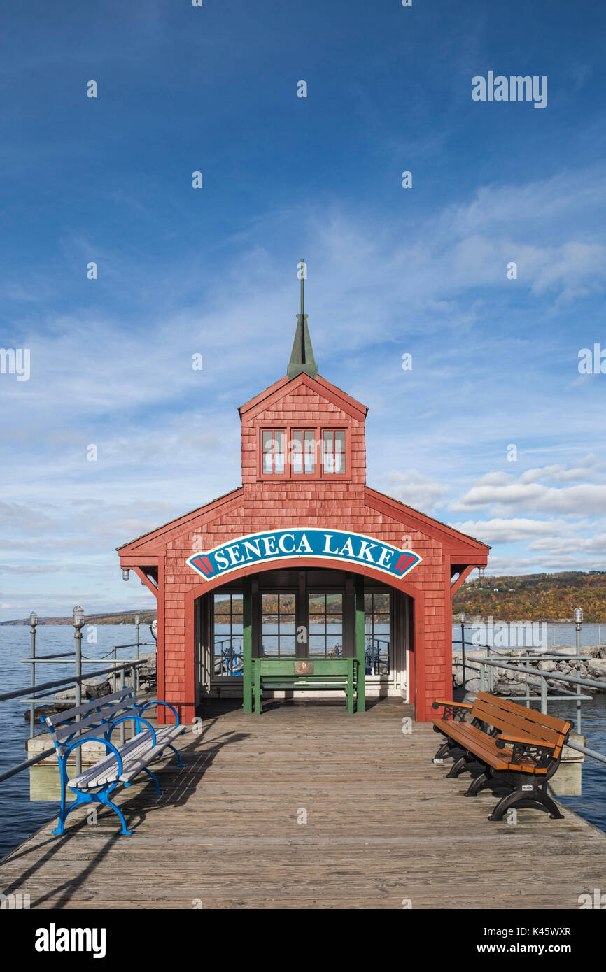 USA, New York, Finger Lakes Region, Watkins Glen, Seneca Lake pier Stock Photo