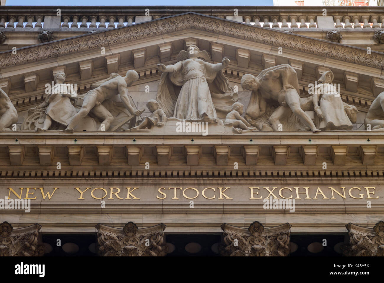 USA, New York, New York City, Lower Manhattan, Wall Street,  facade of the New York Stock Exchange Stock Photo