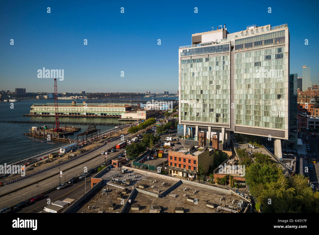 USA, New York, New York City, Lower Manhattan, The Standard Hotel