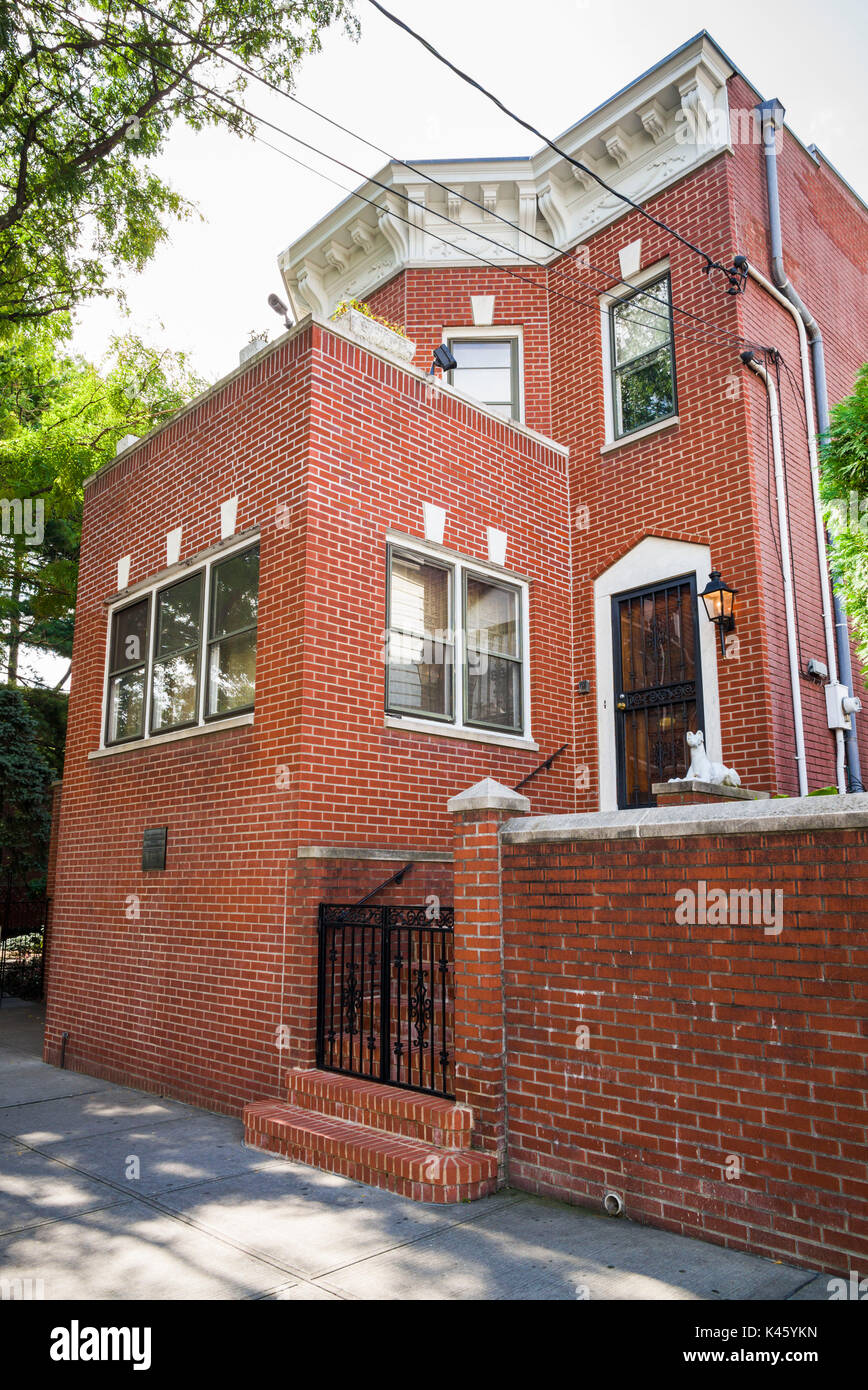 USA, New York, CoronaQueens, Louis Armstrong House Museum, home of
