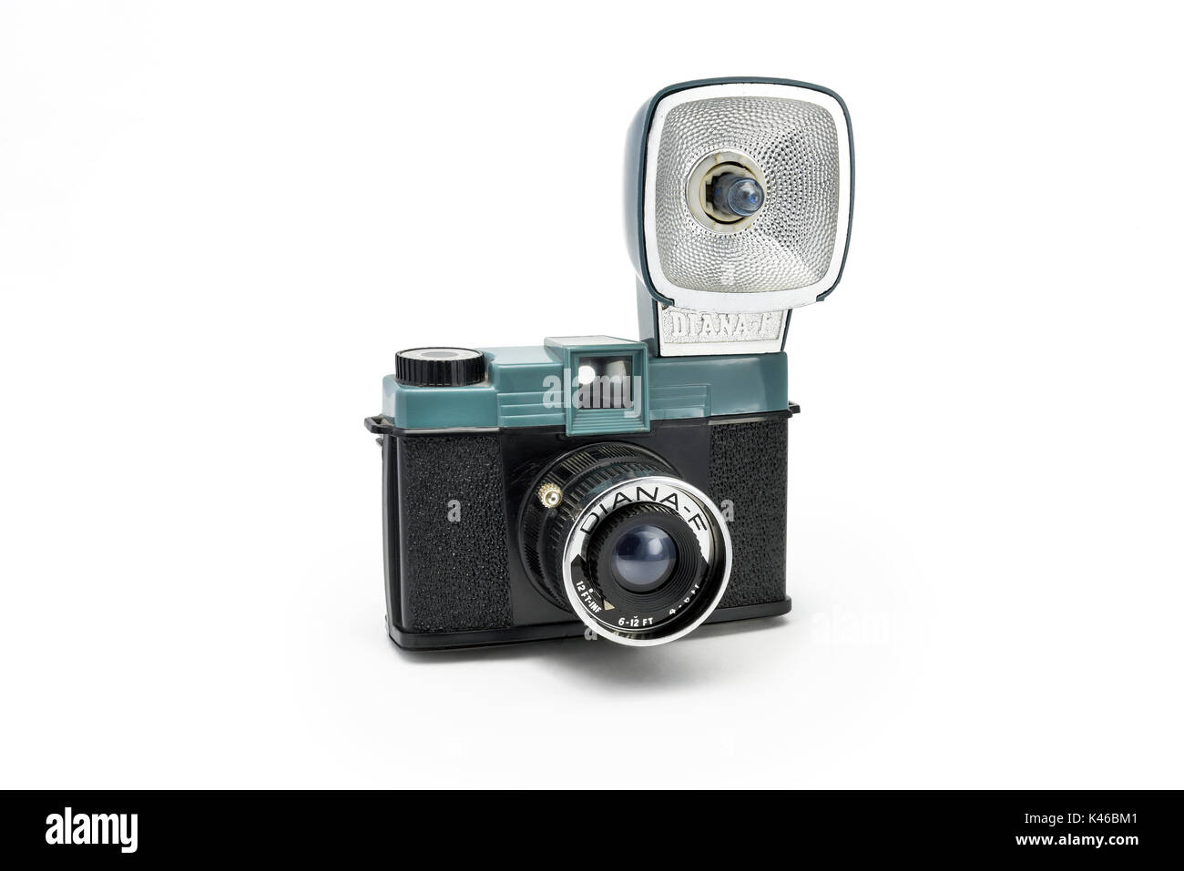 Conserveermiddel Beheer weer 1960's Diana F plastic film camera with flash Stock Photo - Alamy
