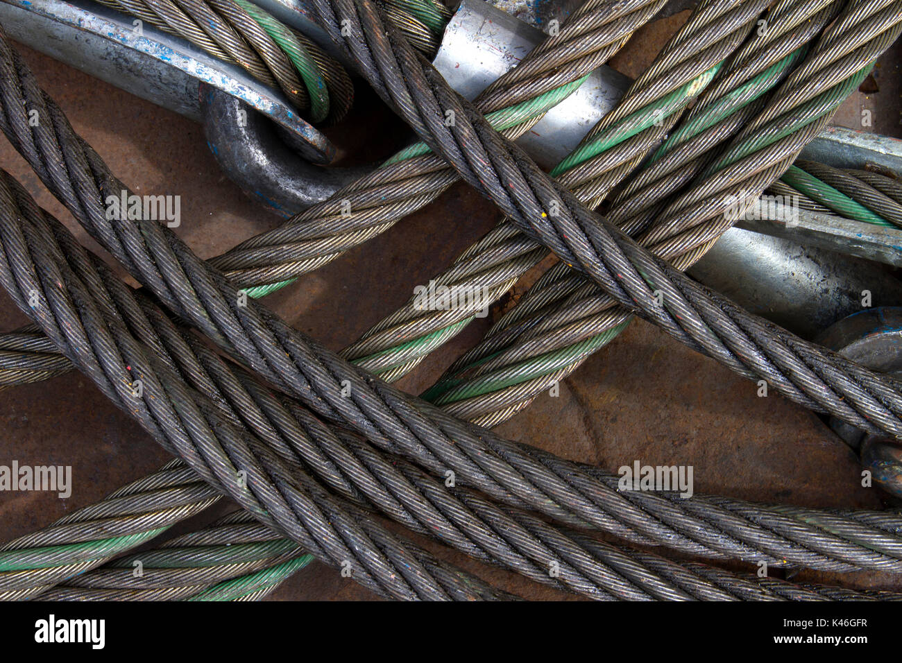 Thick steel cable hi-res stock photography and images - Alamy