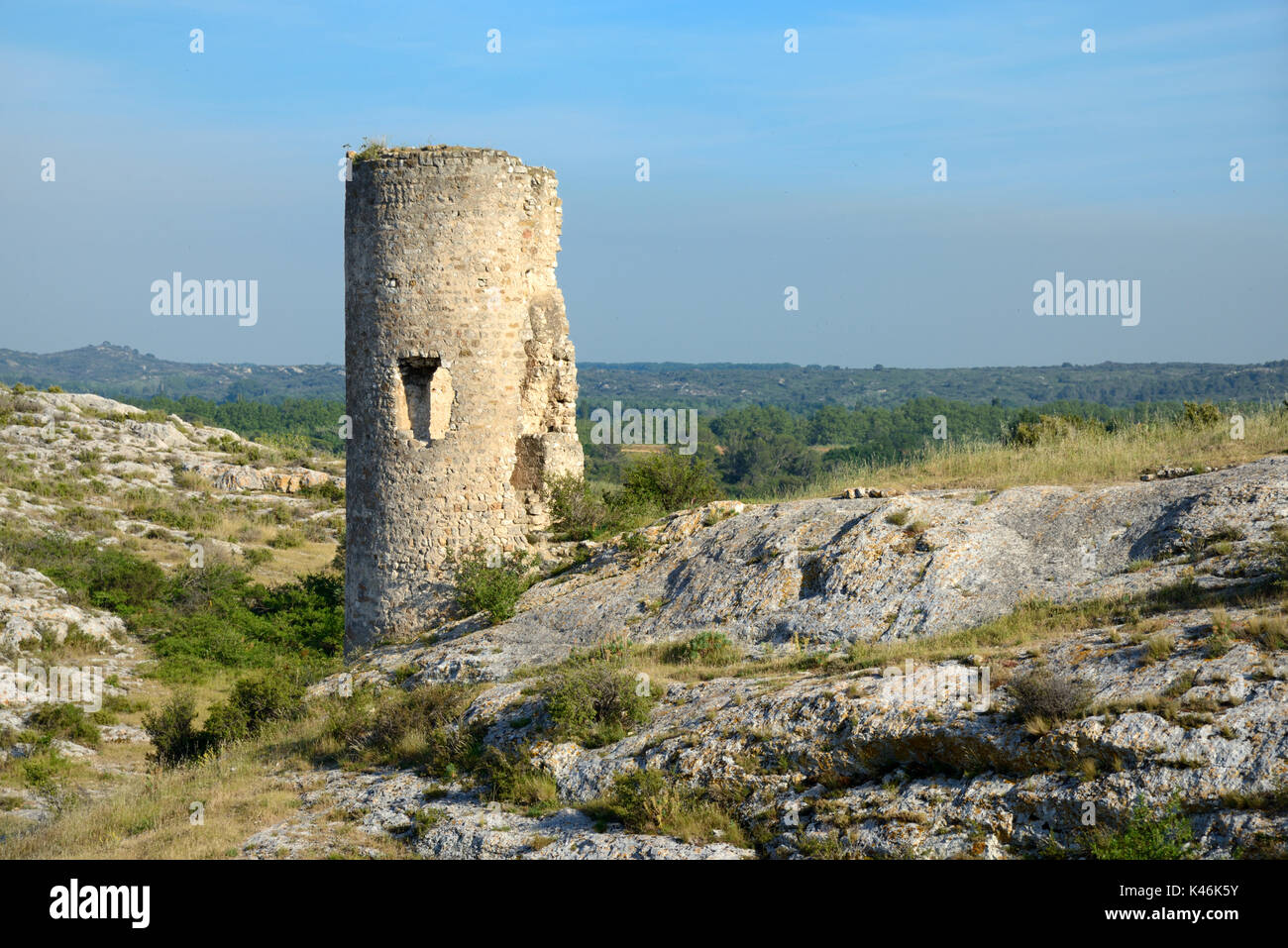 Regional natural park of alpilles hi-res stock photography and images ...