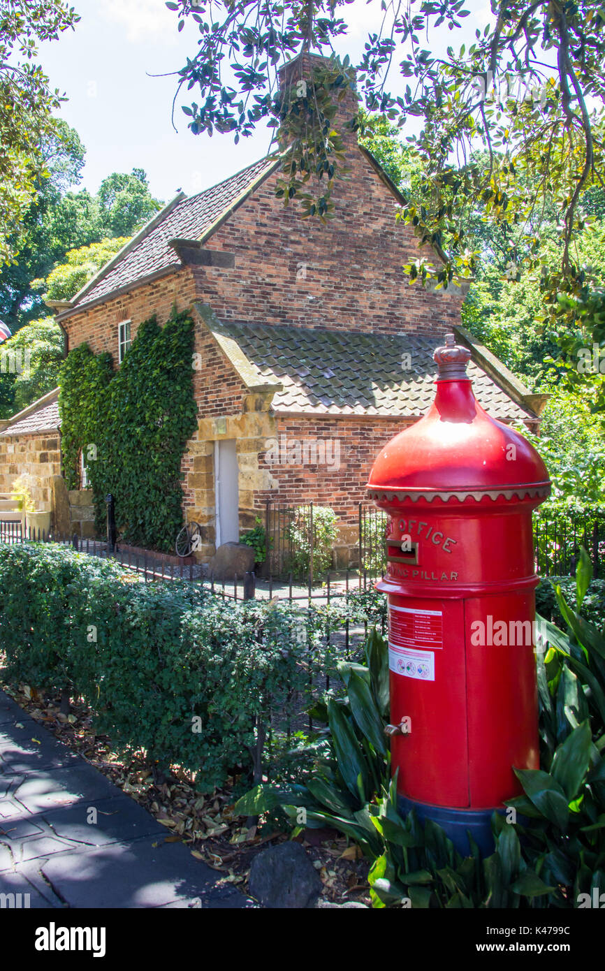 James Cooks cottage and pillar box, Fitzroy Gardens, Melbourne, Victoria, Australia Stock Photo