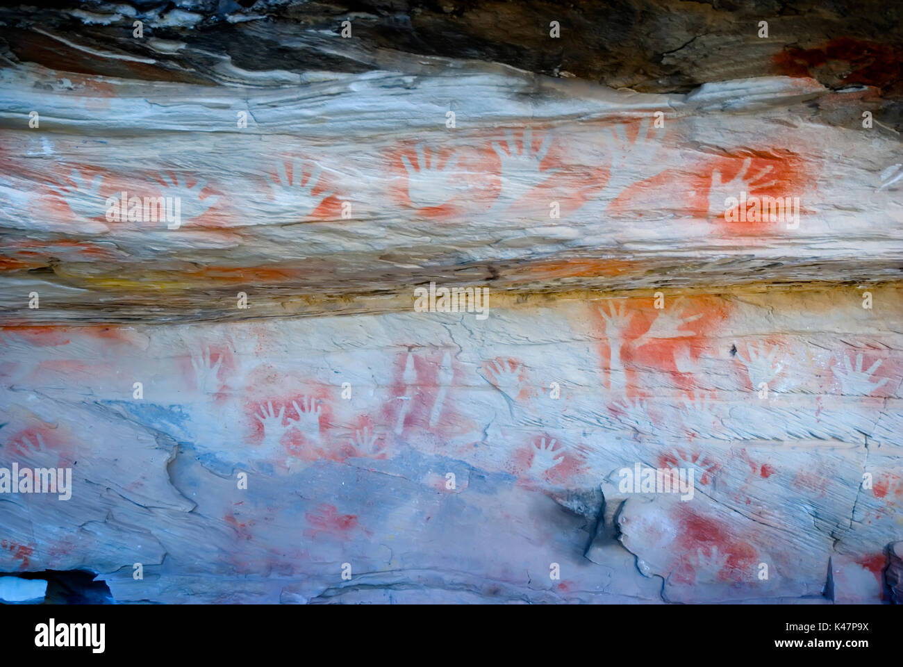 Aboriginal rock art landscape hi-res stock photography and images - Alamy