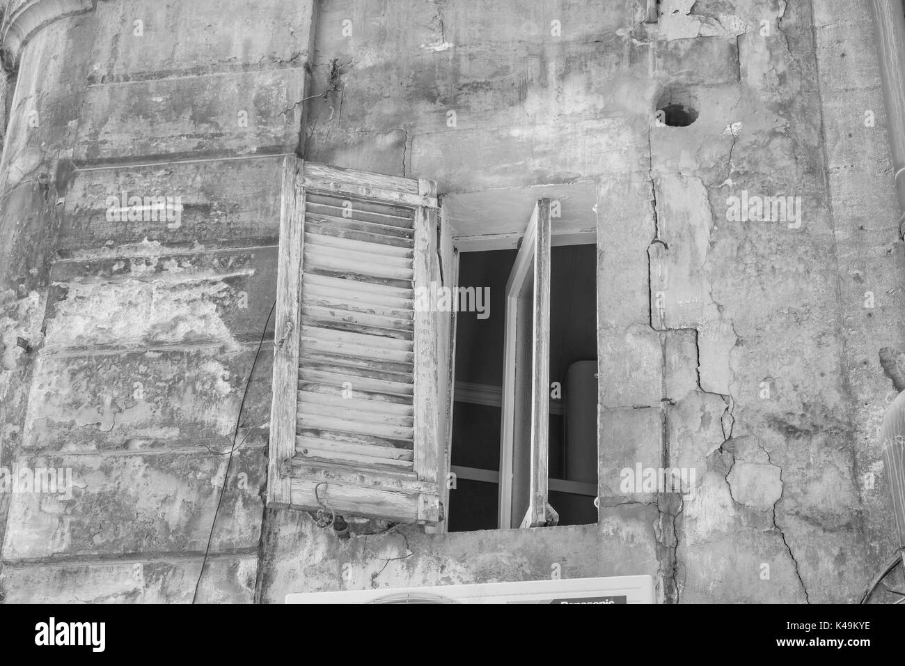Services window Black and White Stock Photos & Images - Alamy