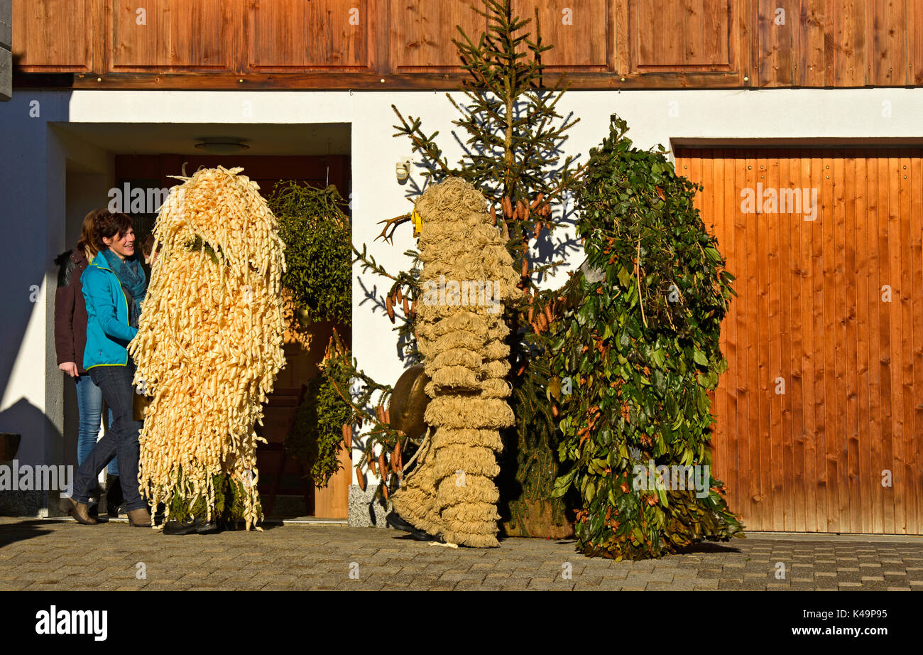 Ugly Silvesterchlause Are Welcome By A Family, Old Sylvester Tradition, Urnäsch, Switzerland Stock Photo