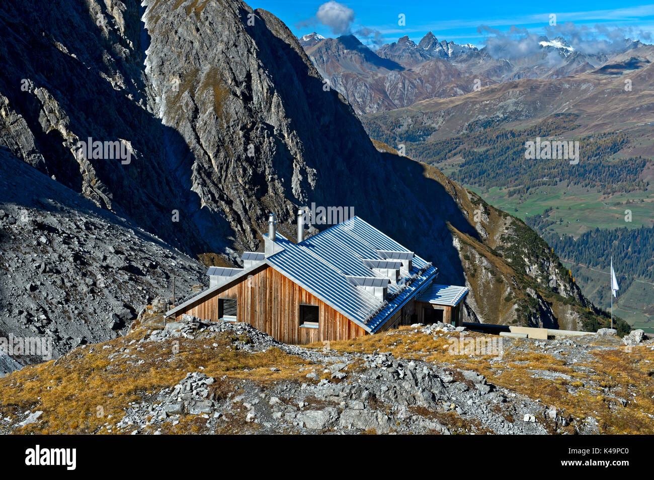 Refuge Lischana Hã Tte Of The Swiss Alpine Club Sac Near Scuol, Engadine, Graubunden, Grisons, Switzerland Stock Photo