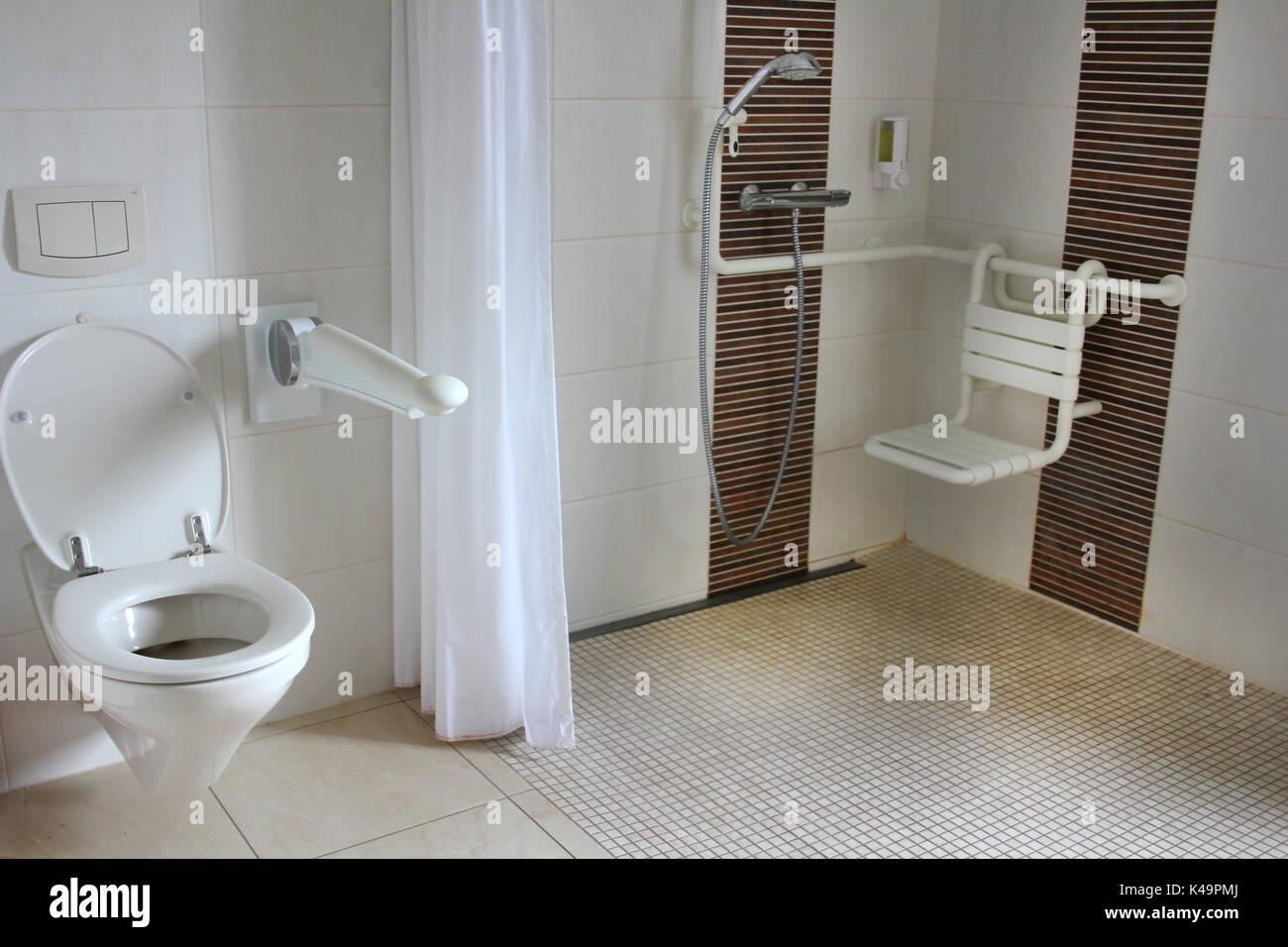 Bathroom For Handicapped People Stock Photo Alamy