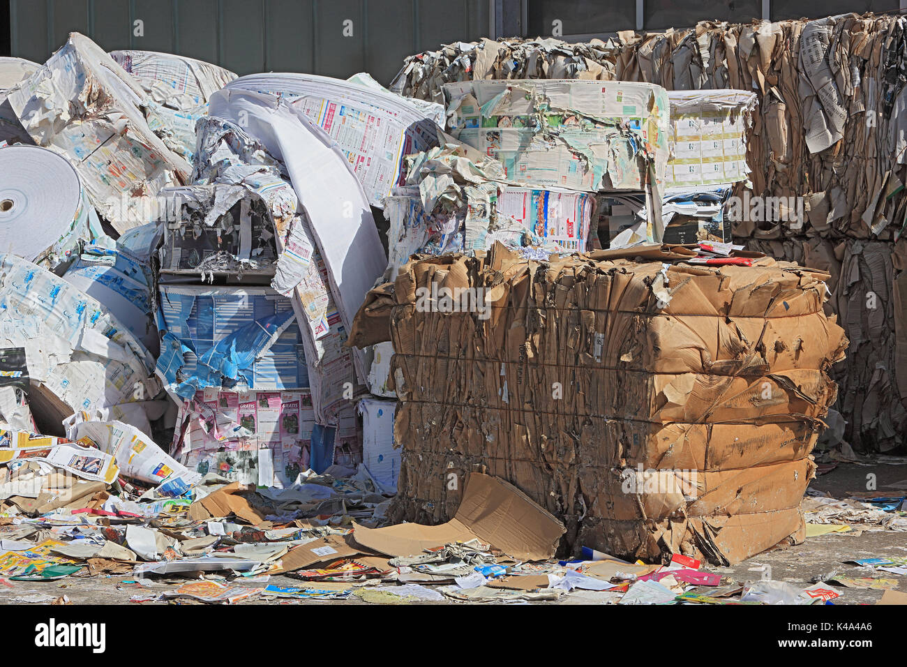 stock of waste paper to the recycling in a recycling company, Lager von Altpapier zur Wiederverwertung in einem Recyclingbetrieb Stock Photo