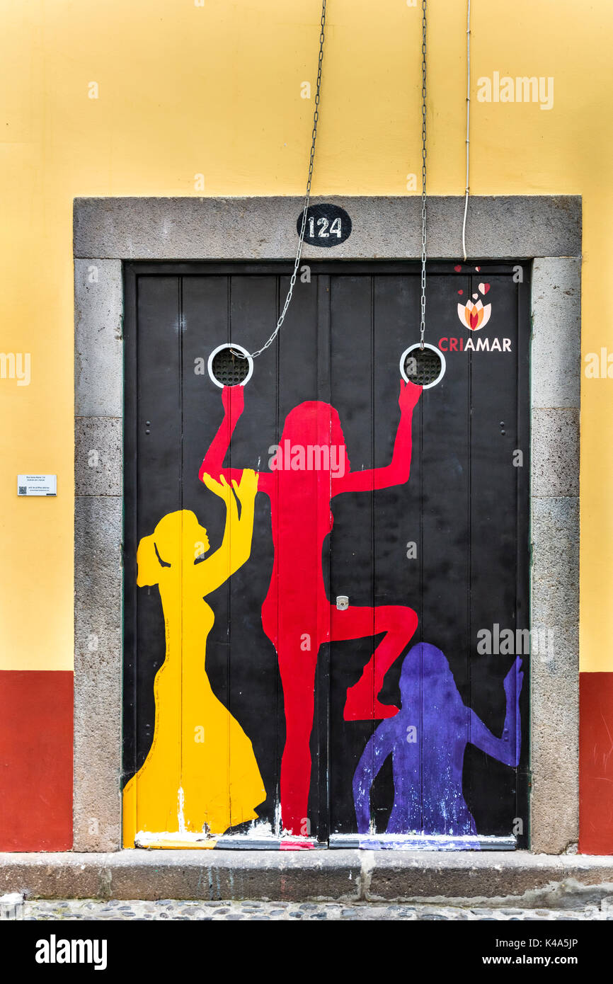 Door Painting In The Rua Santa Maria In Funchal, Madeira Stock Photo