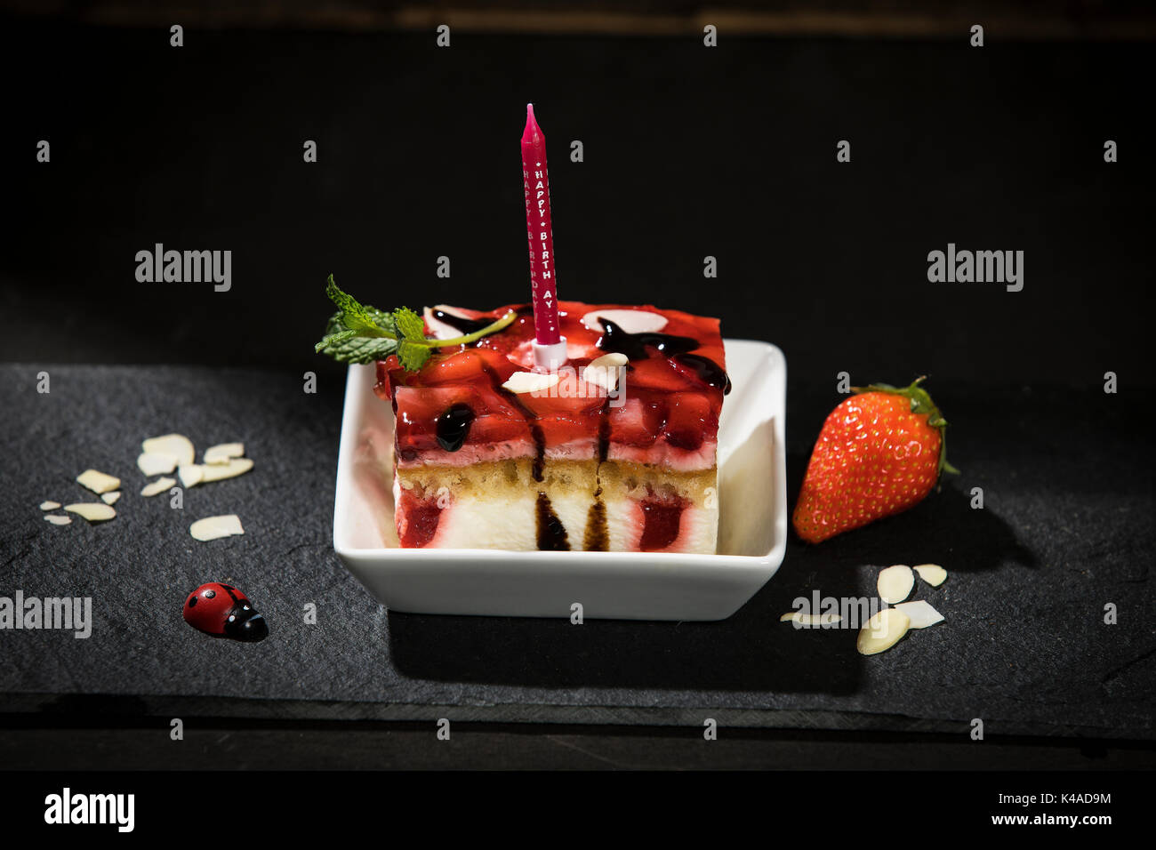 Give cake hi-res stock photography and images - Alamy