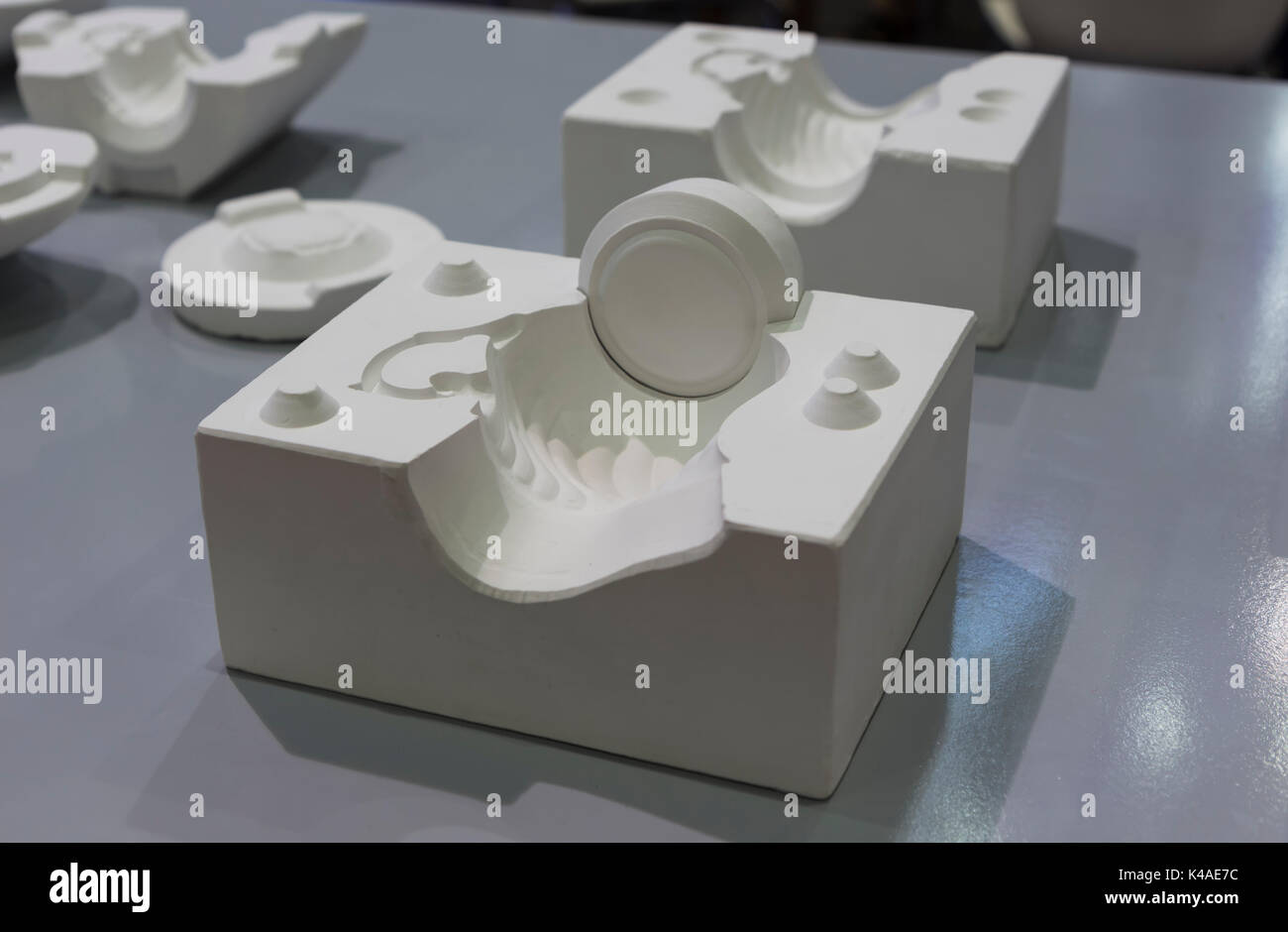 Ceramic mold casting hires stock photography and images Alamy