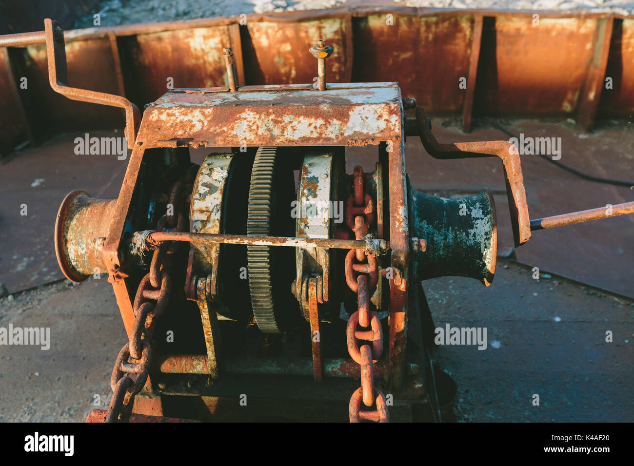 Lifting mechanism hi-res stock photography and images - Alamy