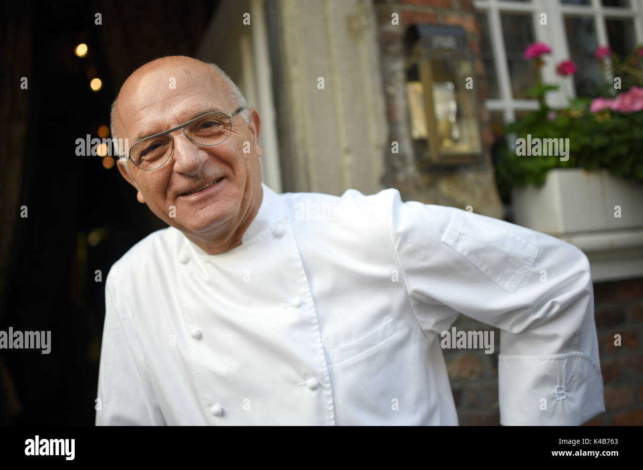 Duesseldorf, Germany. 5th Sep, 2017. The chef Jean-Claude Bourgueil stands  in his kitchen during a press conference for the 40th anniversary of his  restaurant "Im Schiffchen", in Duesseldorf, Germany, 5 September 2017.