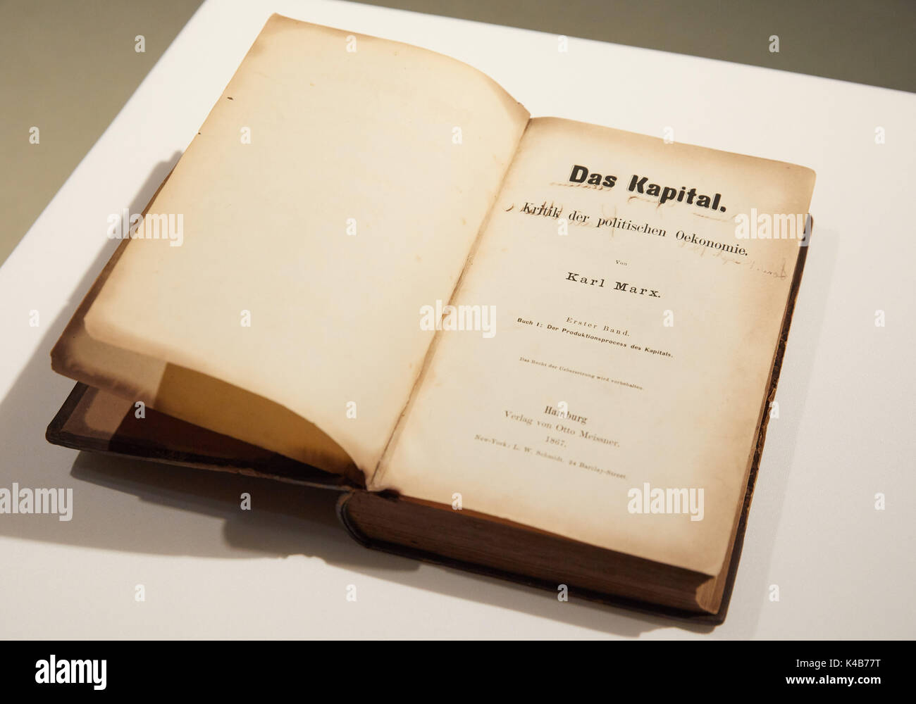 Hamburg, Germany. 5th Sep, 2017. An original first edition of 'Das Kapital' of Karl Marx can be seen in the Museum of Work in Hamburg, Germany, 5 September 2017. The special exhibition is held for the 150th jubilee of the publishing of the first band of Marx's 'Capital'. The exhibition can be seen between the 6th of September 2017 and the 4th of March 2018. Photo: Georg Wendt/dpa/Alamy Live News Stock Photo