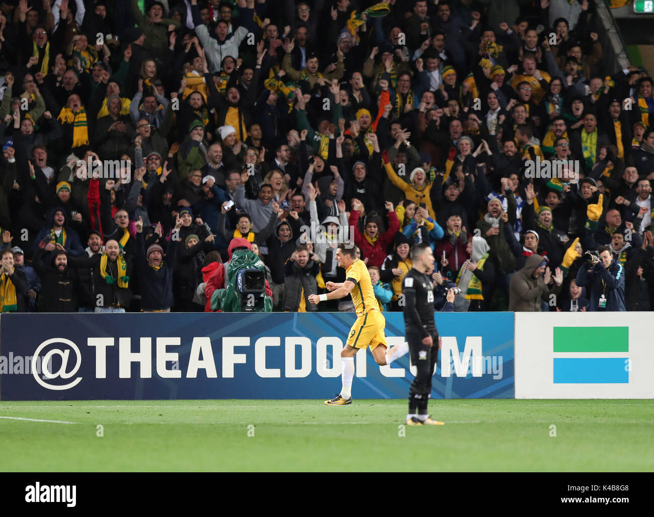 Melbourne, Australia. 5th Sep, 2017. Tomi Juric (L) of Australia celebrates after scoring during the FIFA world cup 2018 qualification match between Australia and Thailand at Melbourne Rectangular Stadium in Melbourne, Australia, Sept. 5, 2017. Australia won 2-1. Credit: Bai Xuefei/Xinhua/Alamy Live News Stock Photo
