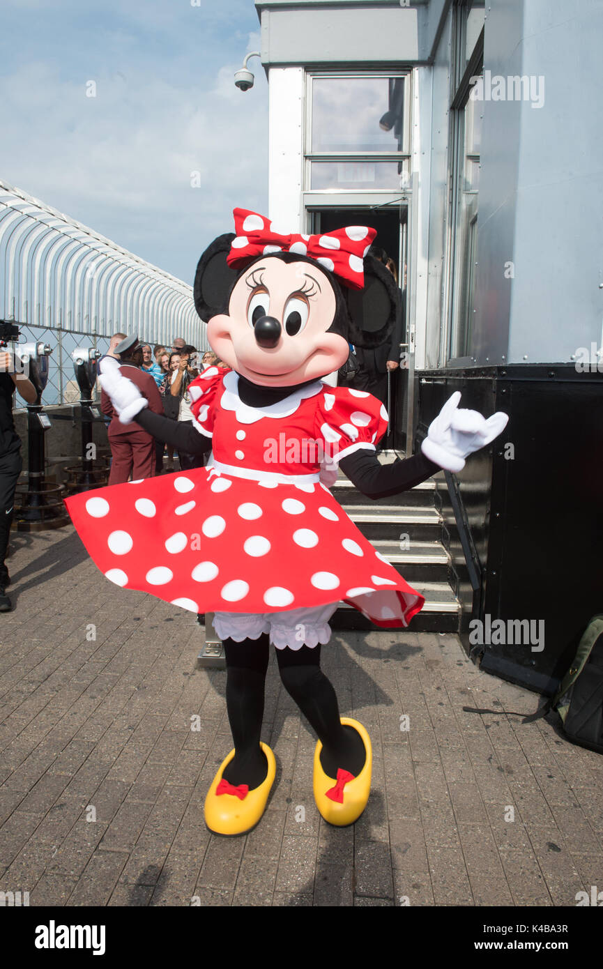 New York, New York, USA. 5th Sep, 2017. Minnie Mouse visits the Empire State Building to kick off New York Fashion Week in New York. Credit: Bryan Smith/ZUMA Wire/Alamy Live News Stock Photo