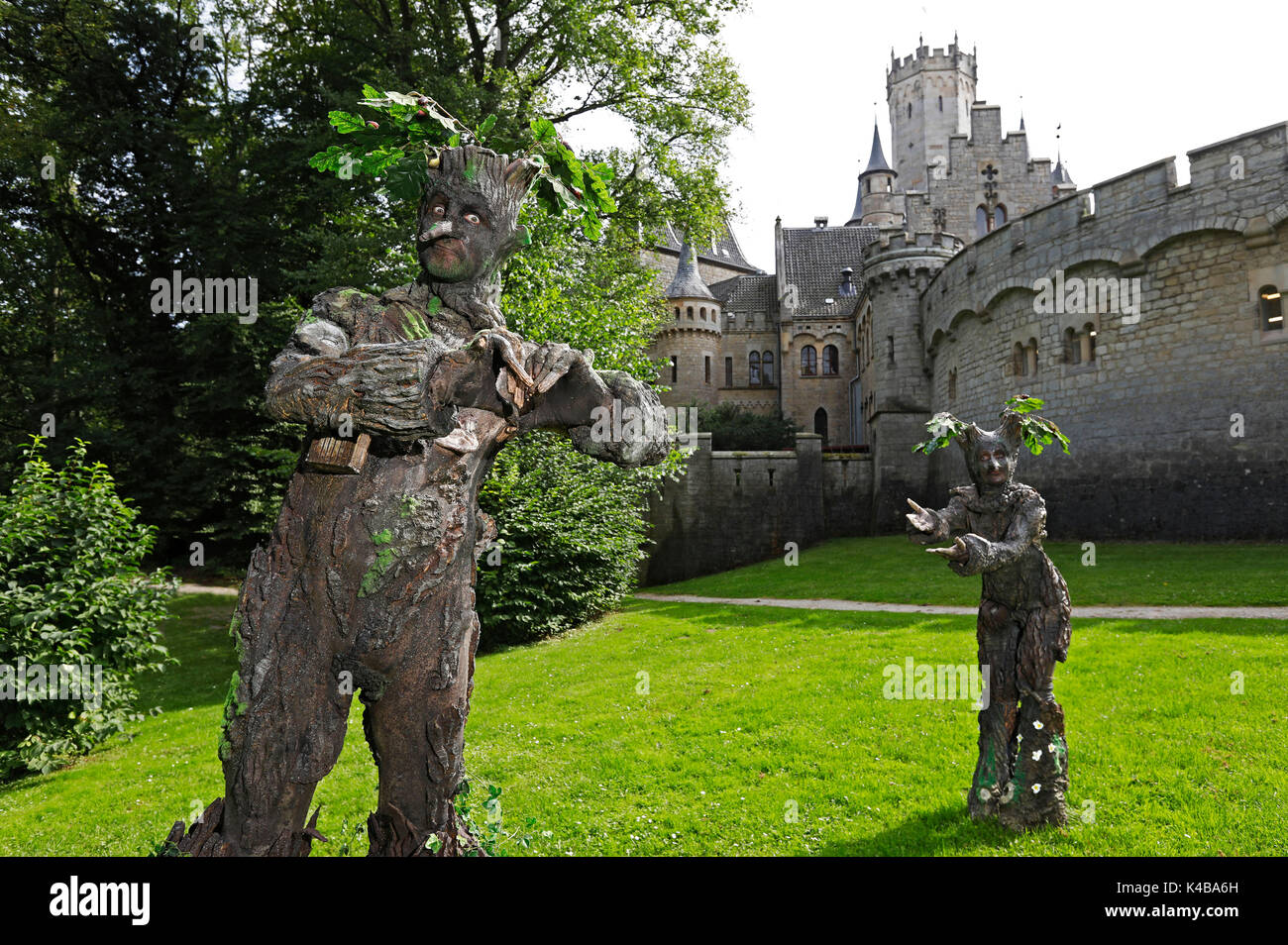 GEEK ART - Bodypainting meets SciFi, Fantasy and more: Fairytale photoshooting with model Maria and Enrico as tree-beings at the Marien Castle in Pattensen on August  30, 2017 - A project by the photographer Tschiponnique Skupin and the bodypainter and transformaker Enrico Lein Stock Photo