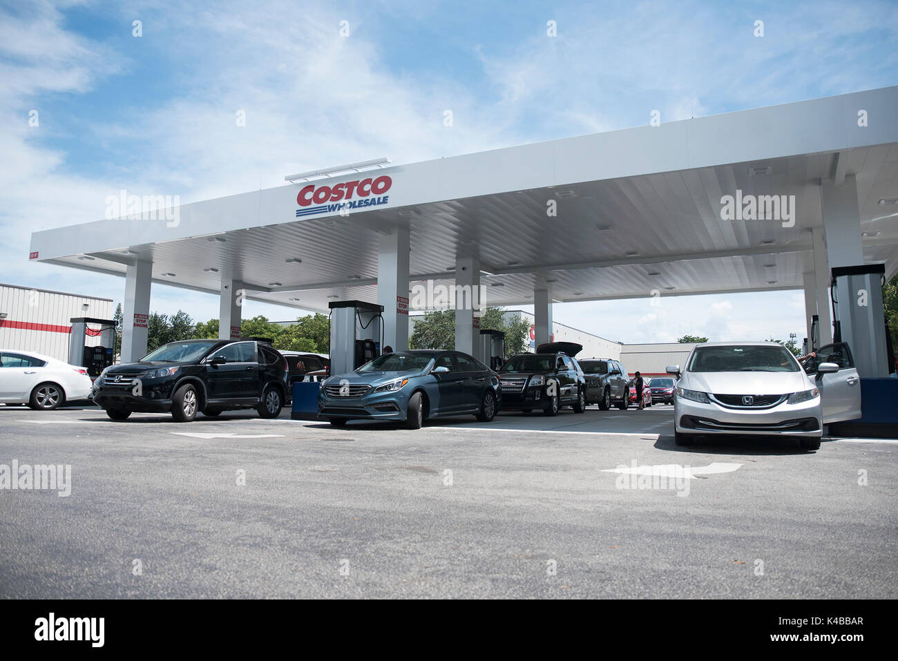 Costco gas station usa hires stock photography and images Alamy