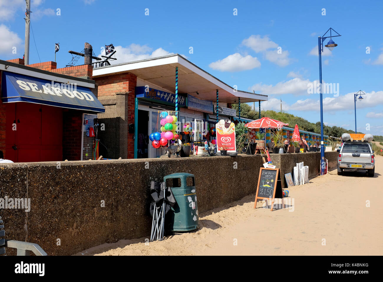Mablethorpe, Lincolnshire, UK. August 15, 2017. The shops and cafe on the promenade of the North beach at Mablethorpe in Lincolnshire. Stock Photo