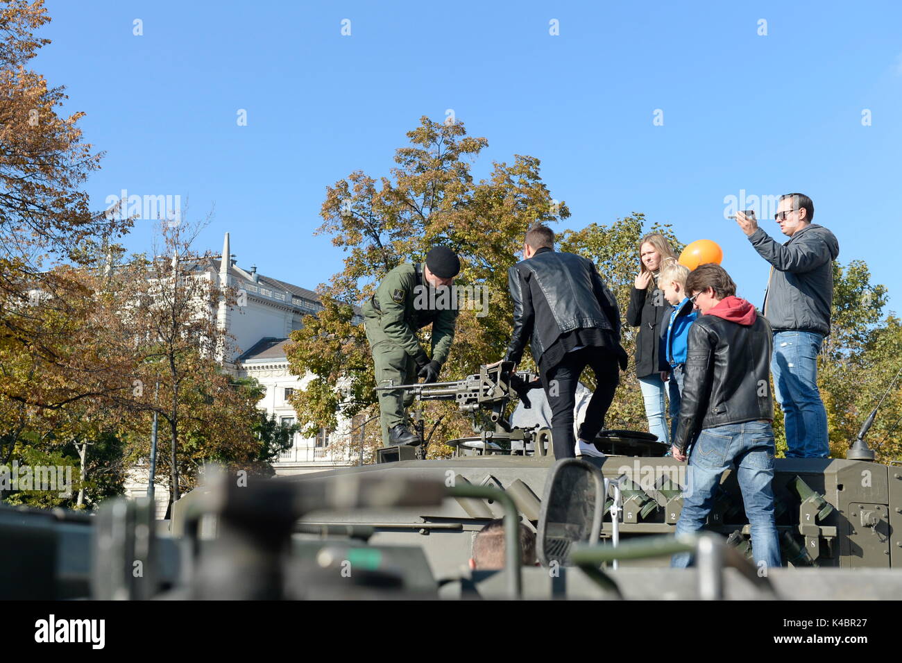 Austrian army tanks hi-res stock photography and images - Alamy