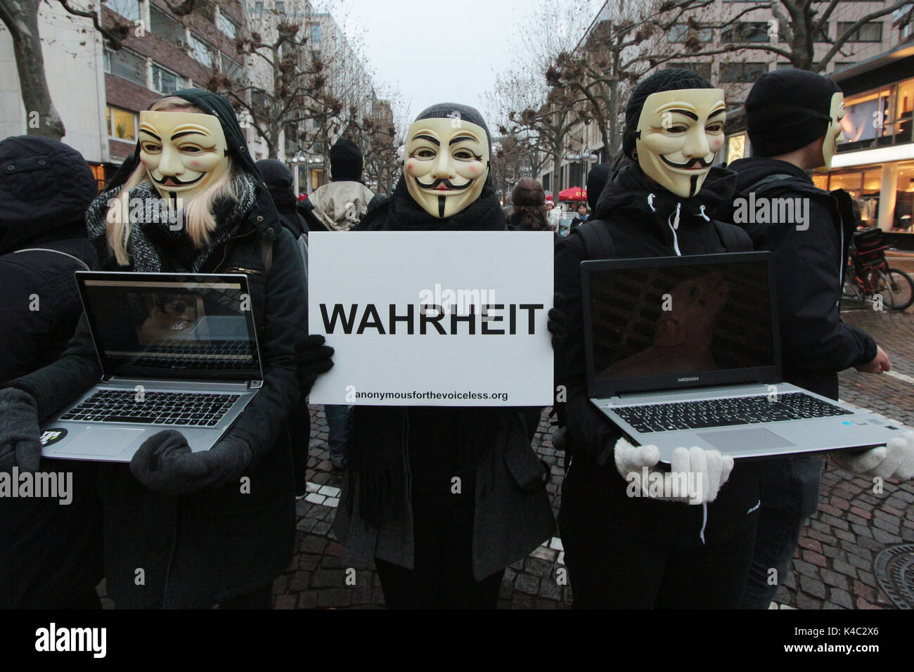 Fakten verbreiten hi-res stock photography and images - Alamy