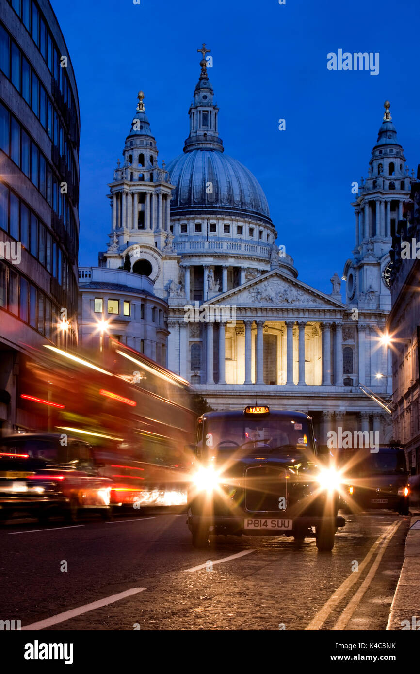Traffic on Ludgate Hill with St Paul's Cathedral, London, England, United Kingdom Stock Photo